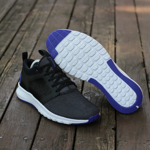 المستشعر reebok cn5928 